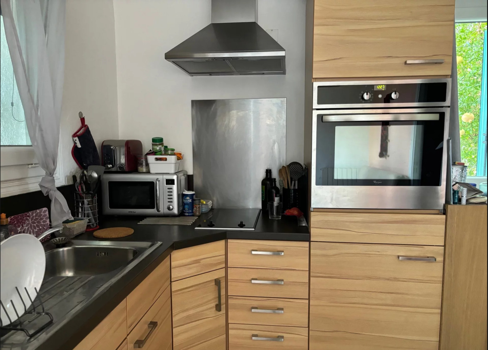 
                                                Location
                                                 .