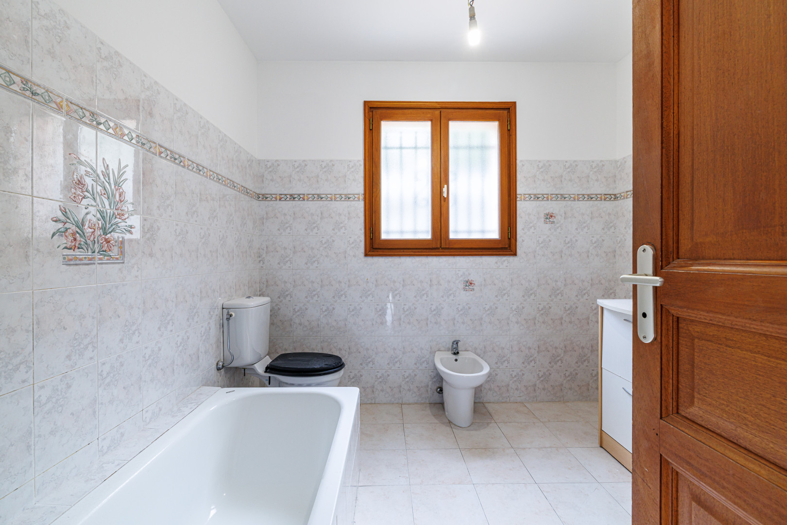 
                                                Vente
                                                 .