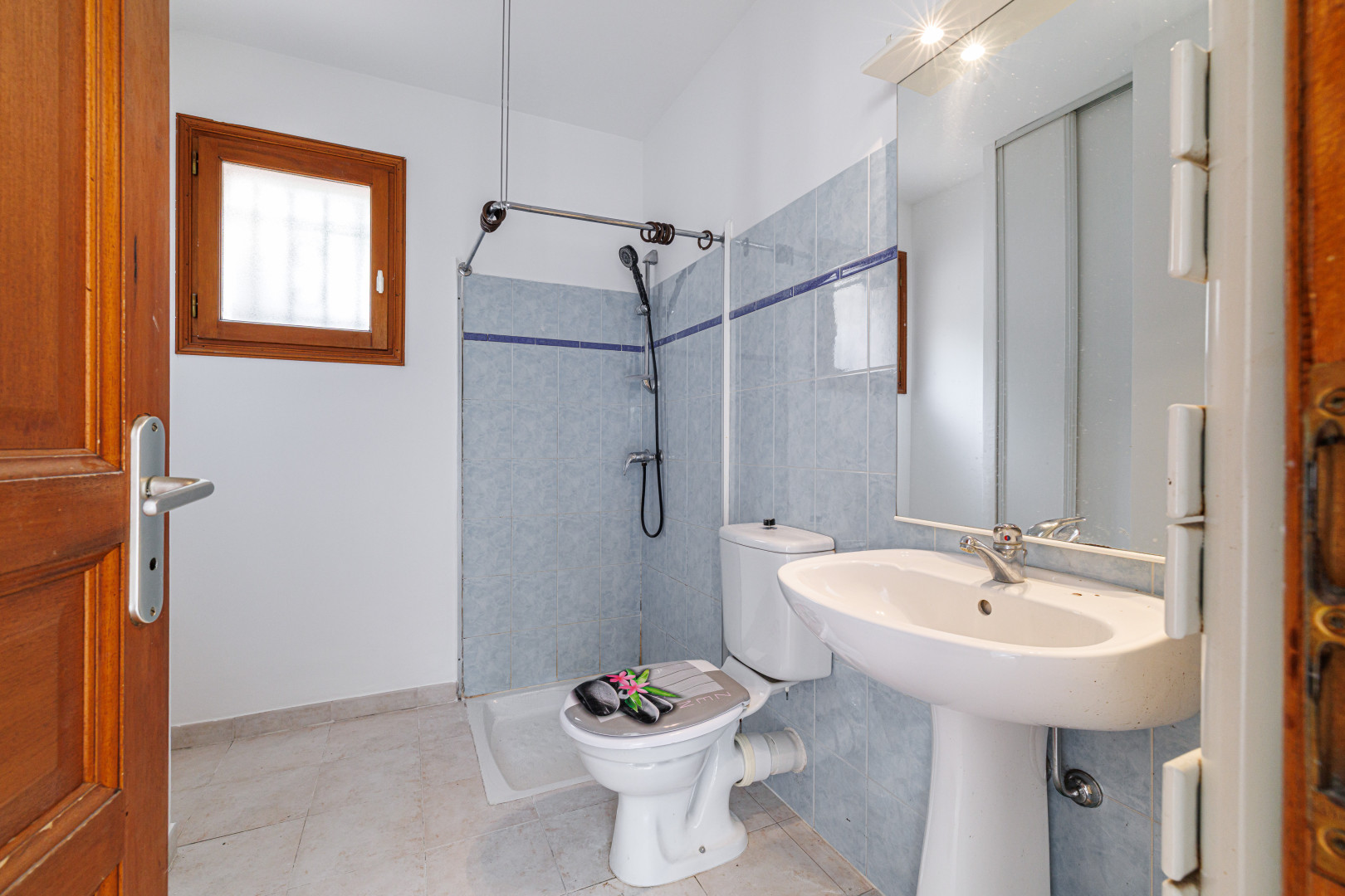 
                                                Vente
                                                 .