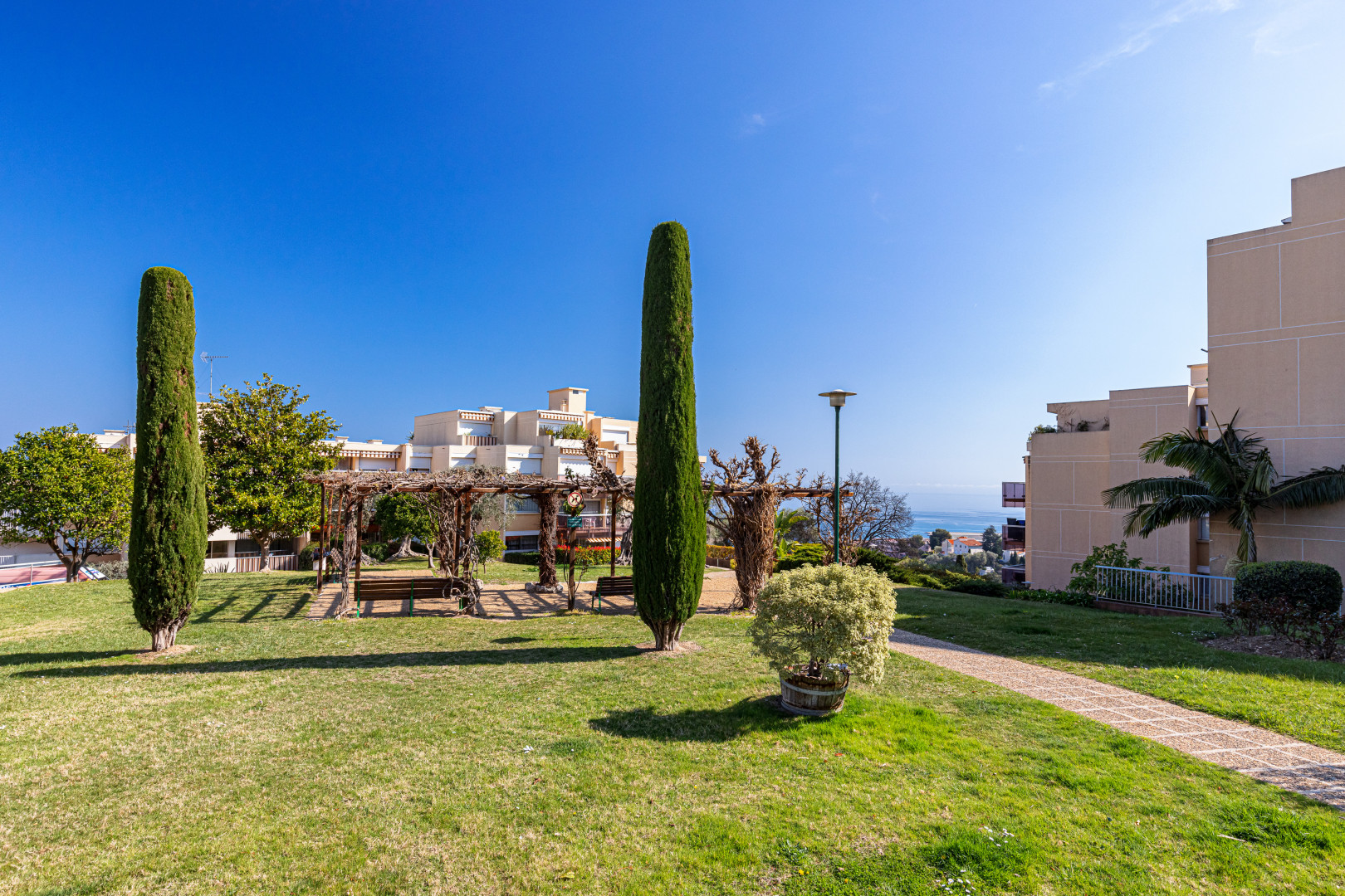 
                                                Vente
                                                 .