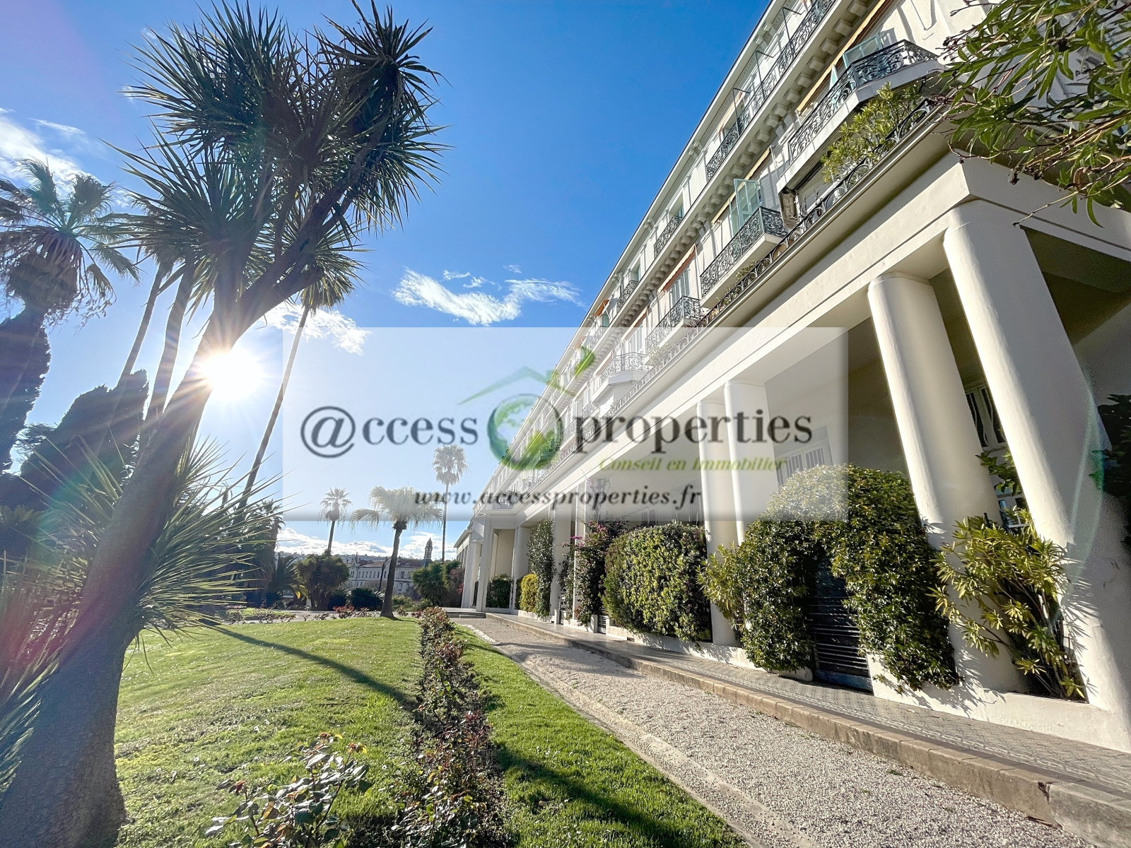 
                                                Vente
                                                 .