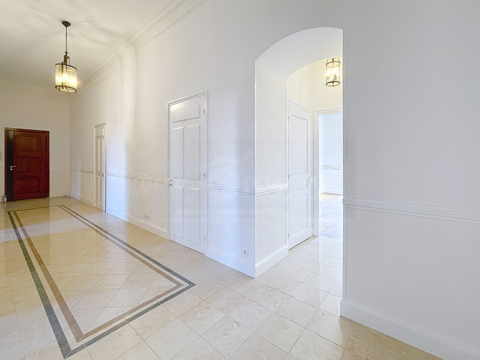 
                                                Vente
                                                 .