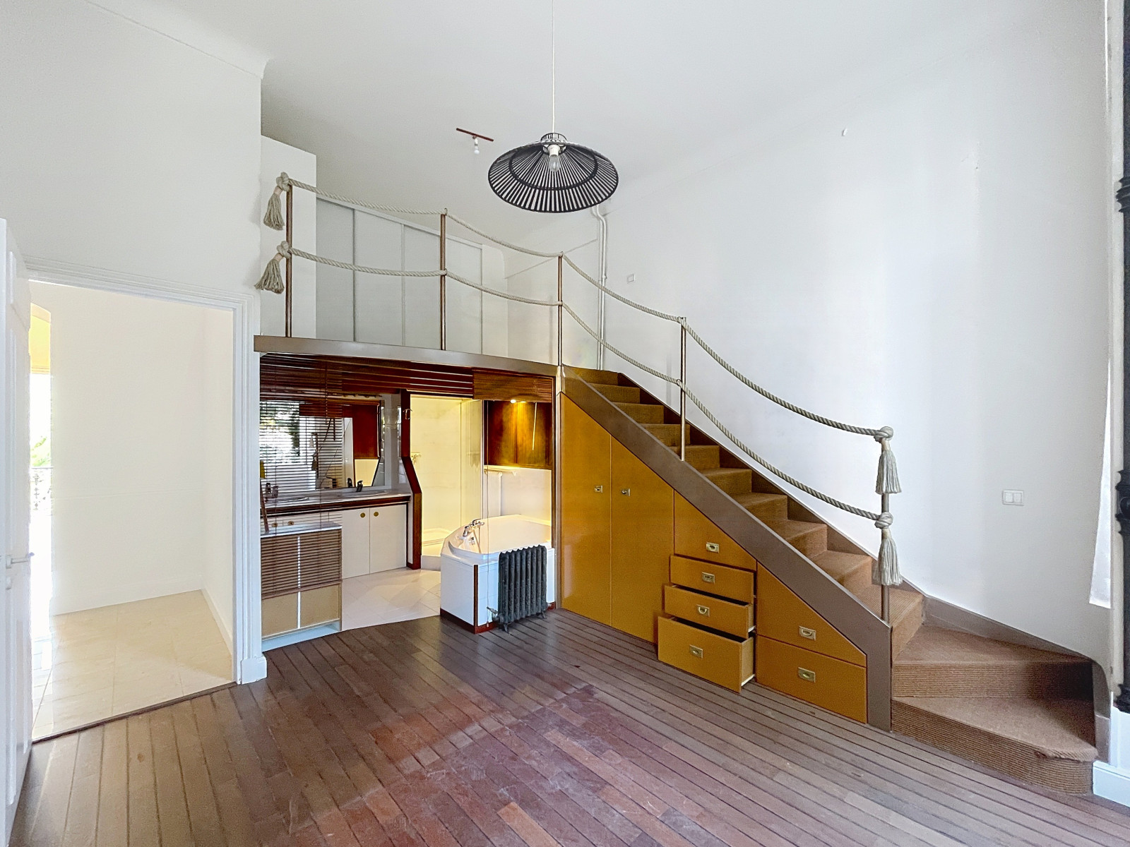 
                                                Vente
                                                 .