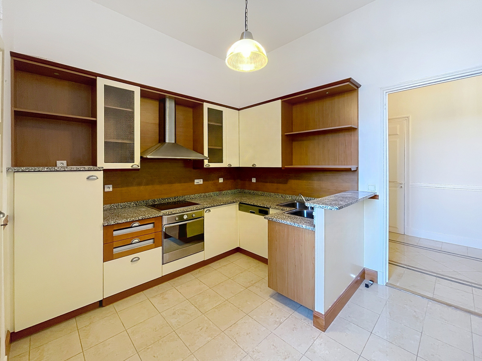 
                                                Vente
                                                 .