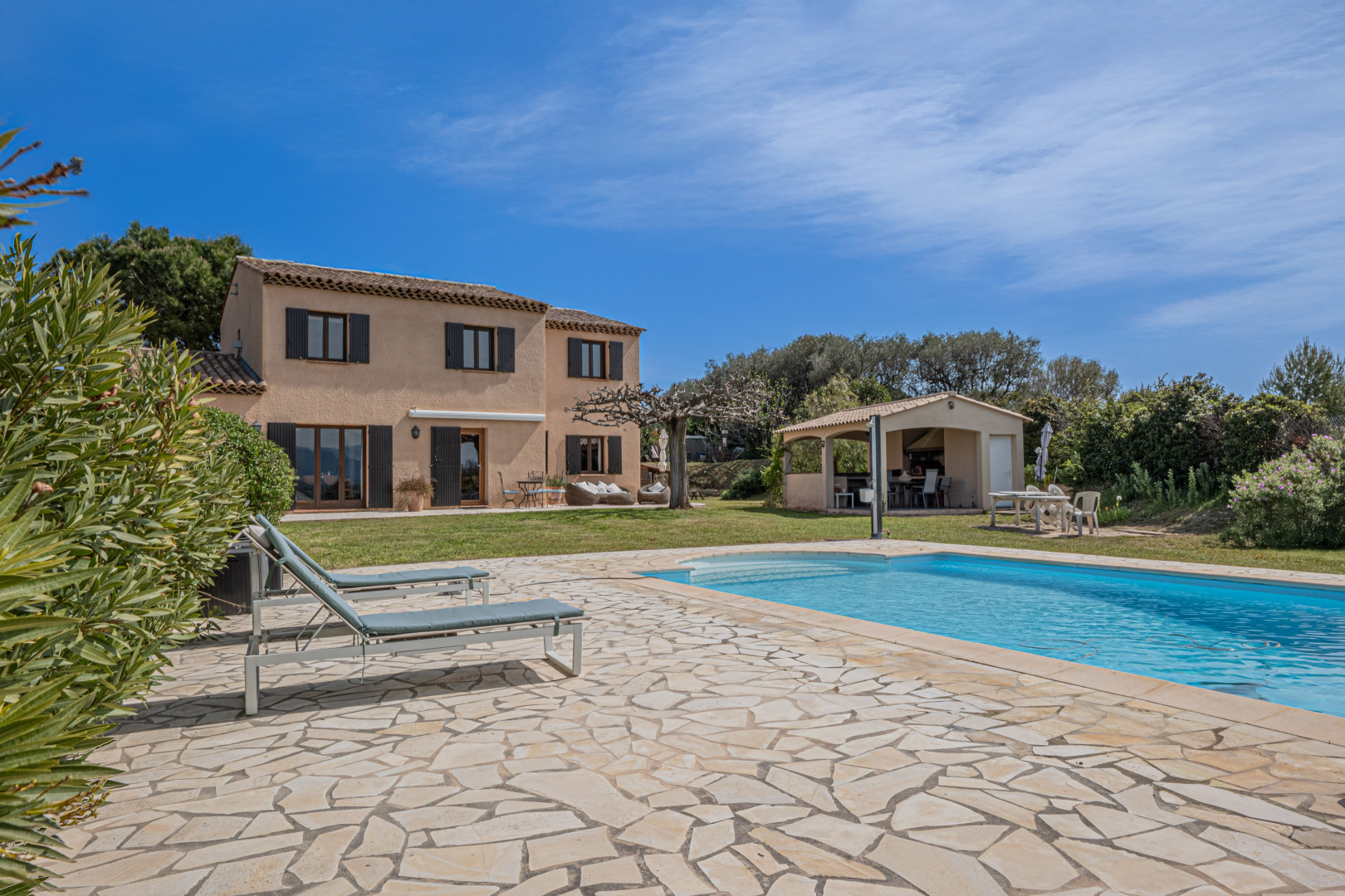 
                                                Vente
                                                 .