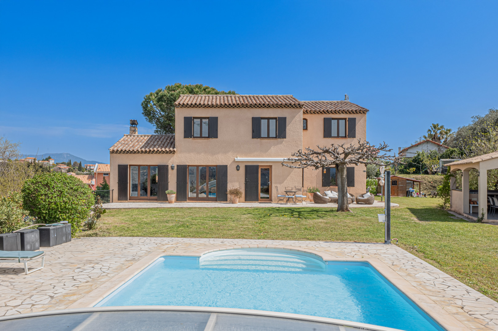 
                                                Vente
                                                 .