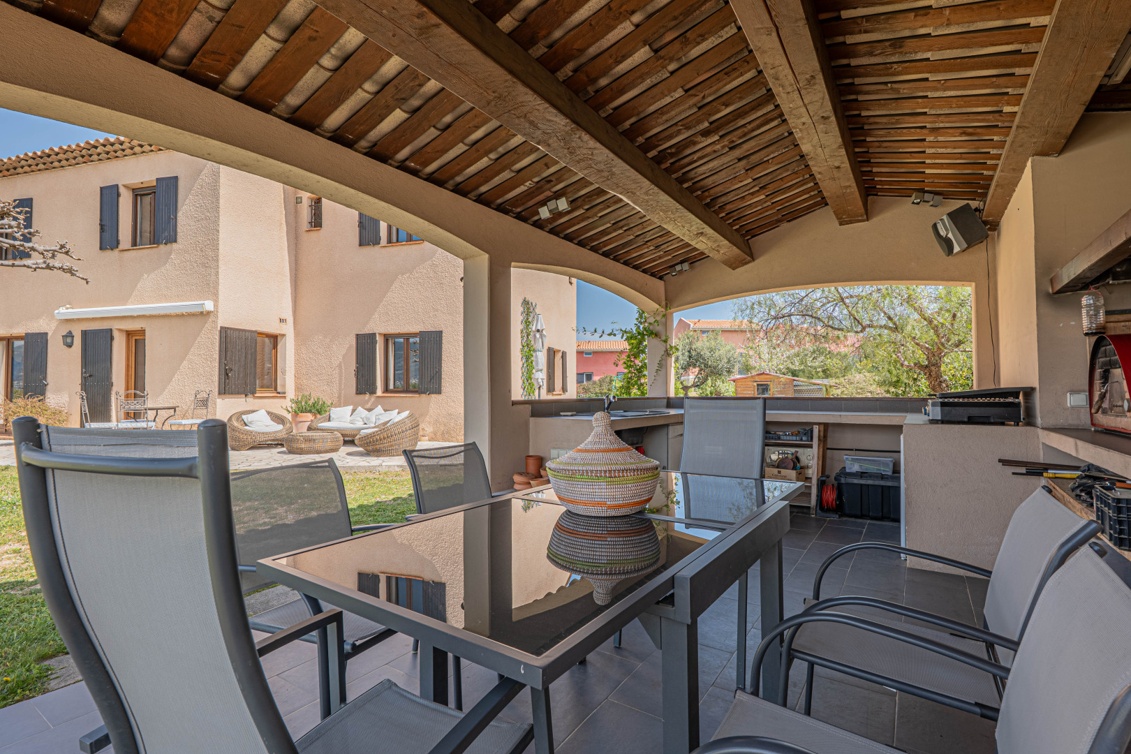 
                                                Vente
                                                 .