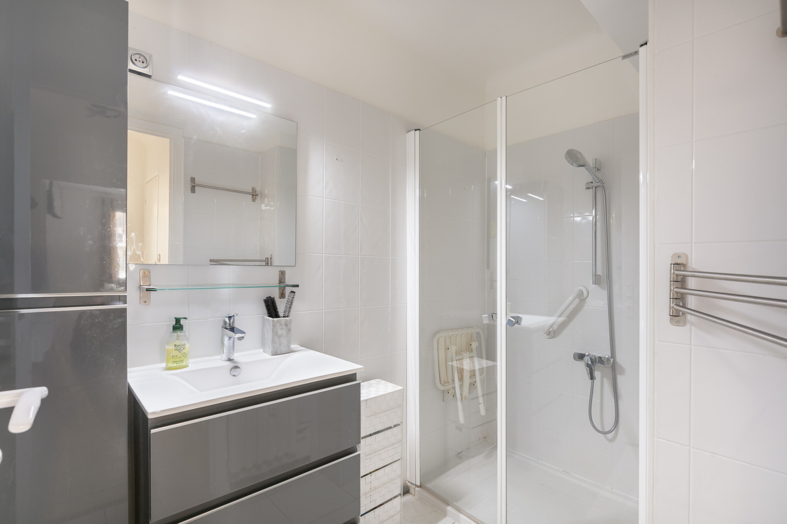 
                                                Vente
                                                 .