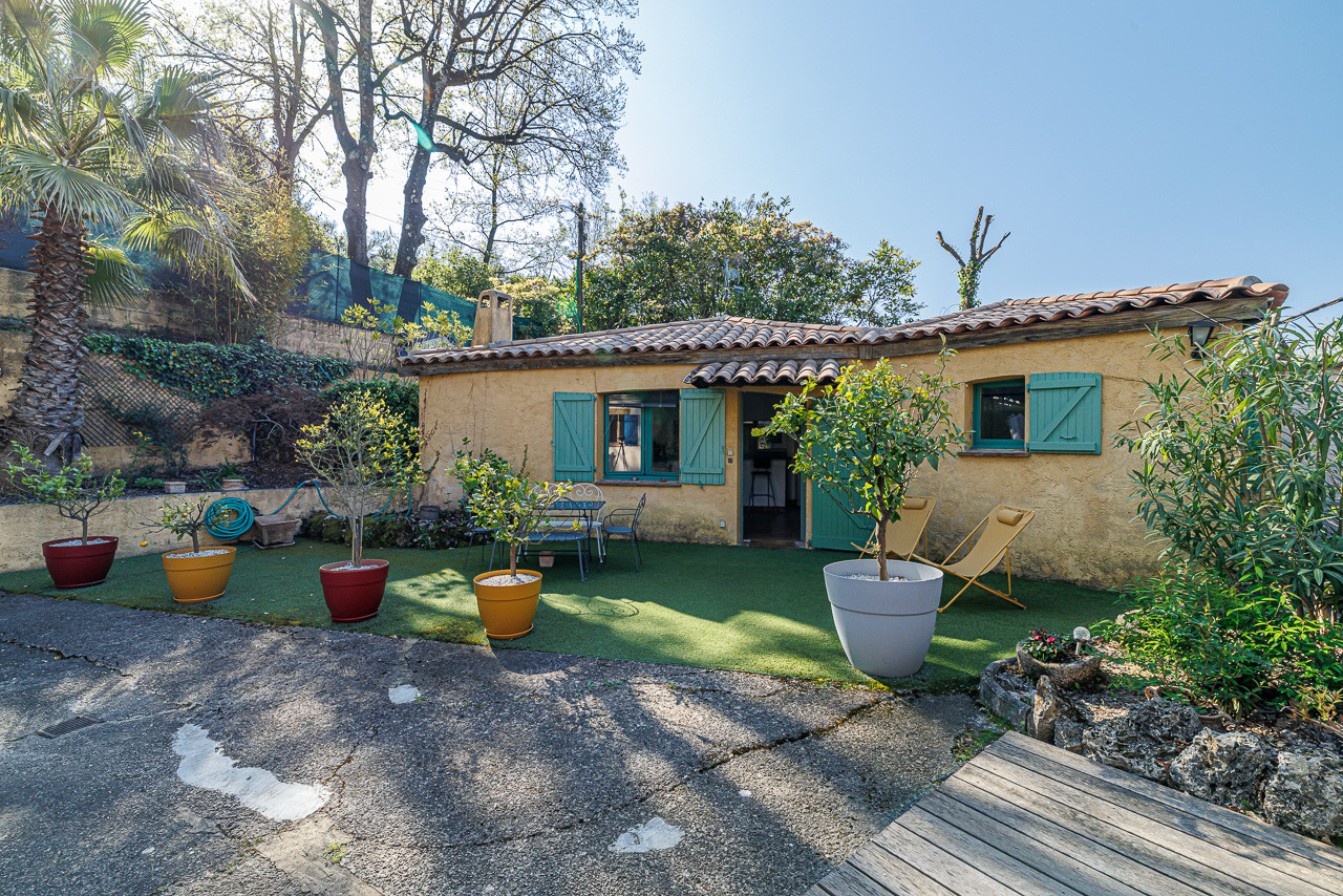 
                                                Vente
                                                 .