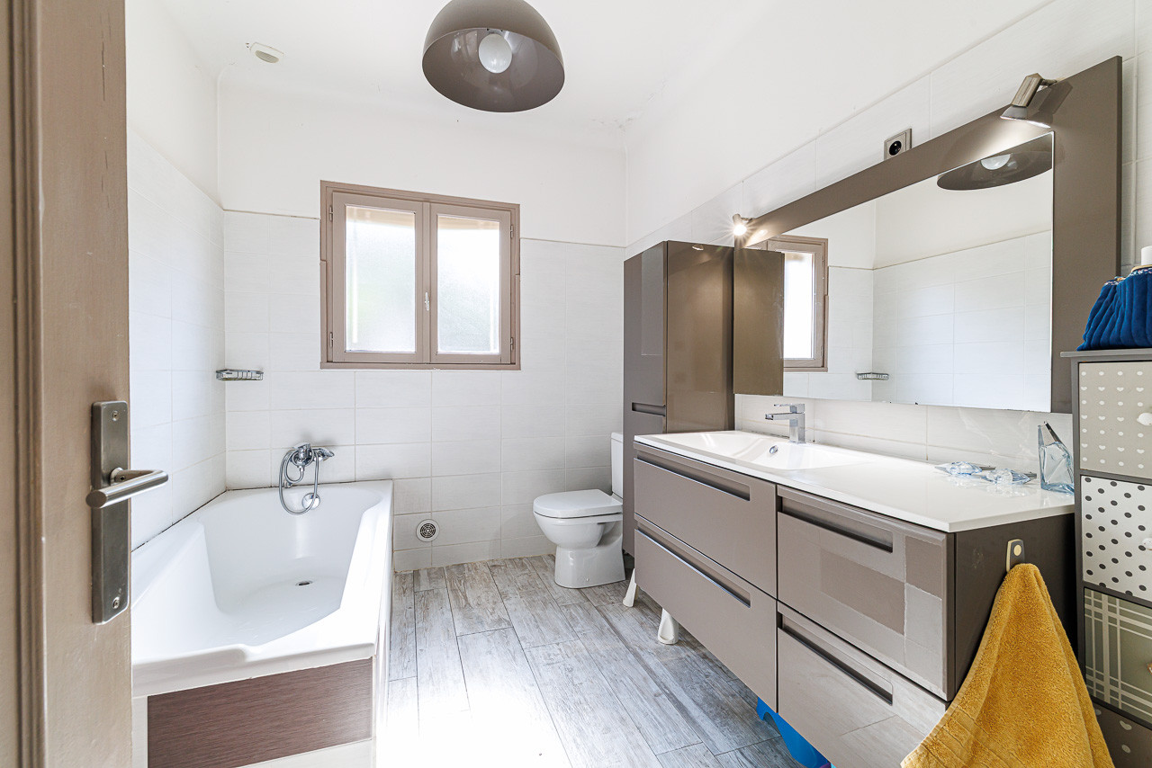 
                                                Vente
                                                 .