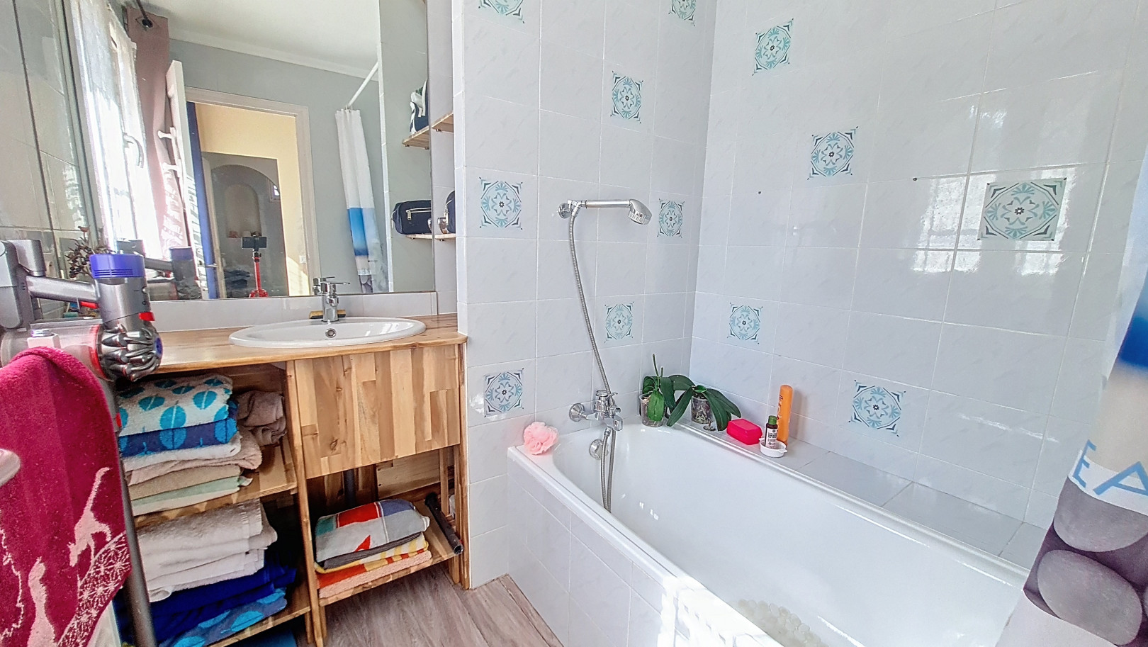 
                                                Vente
                                                 .