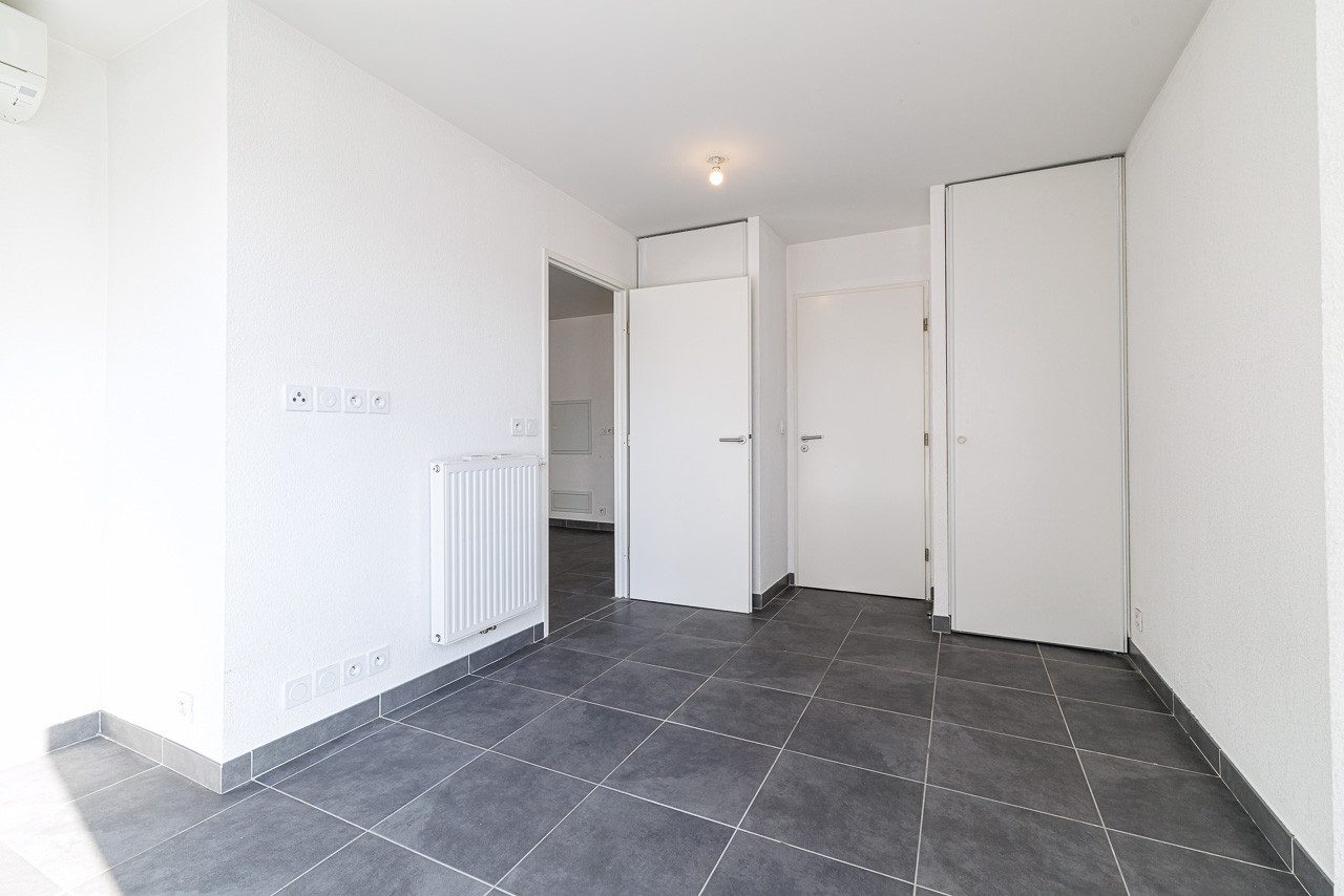 
                                                Vente
                                                 .