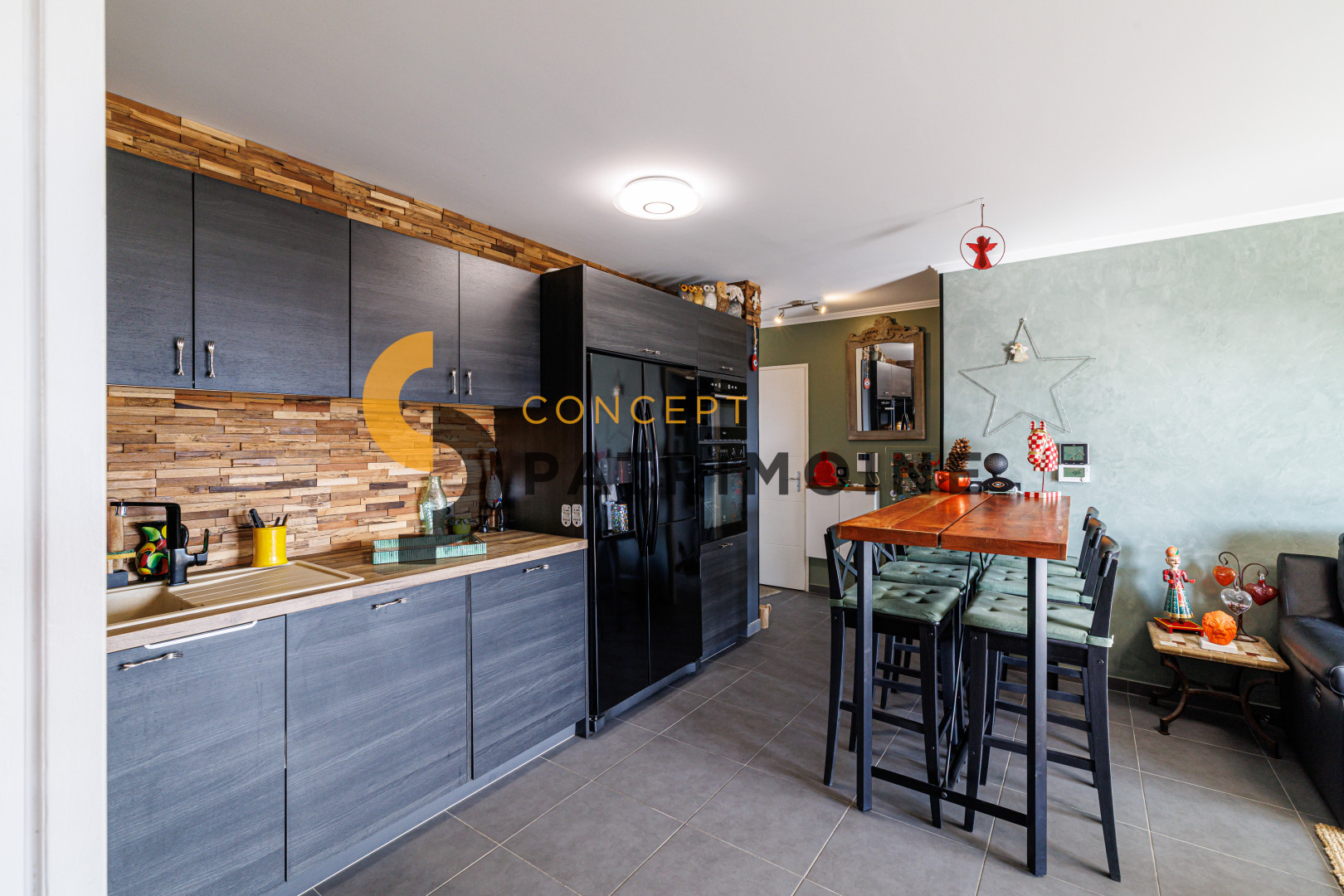 
                                                Vente
                                                 .