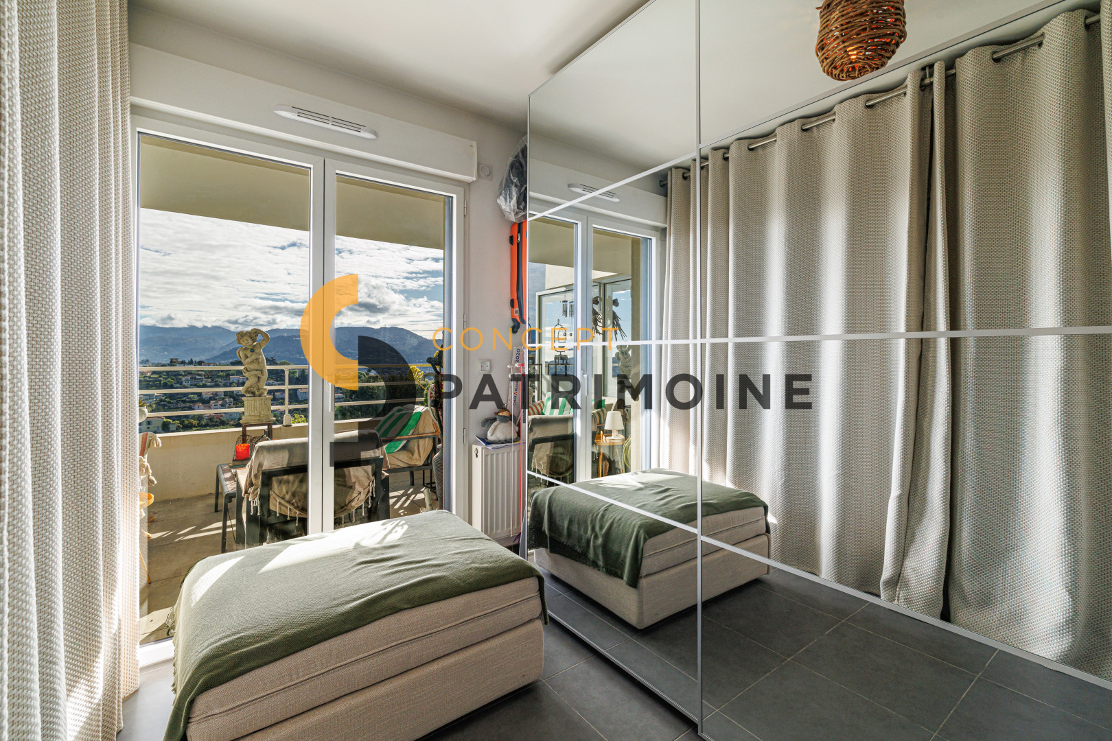 
                                                Vente
                                                 .