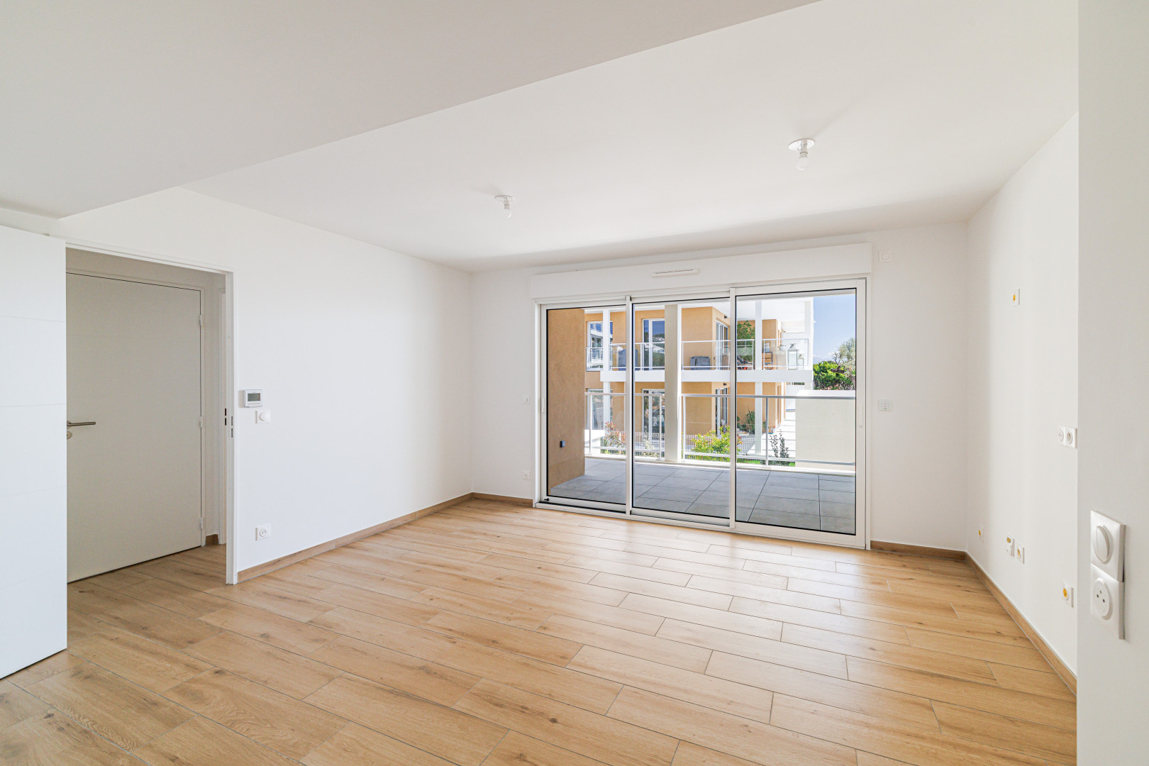 
                                                Vente
                                                 .