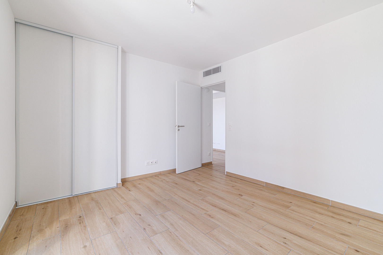 
                                                Vente
                                                 .