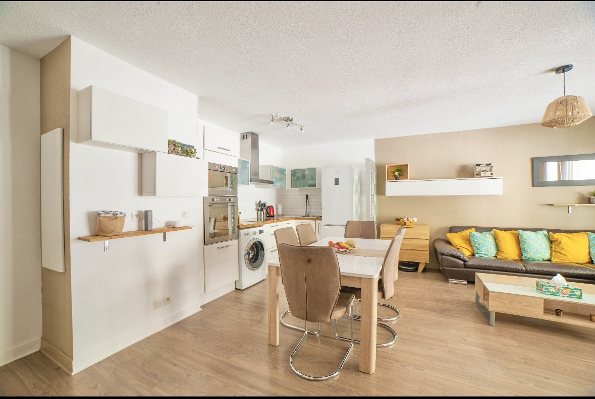 
                                                Vente
                                                 .