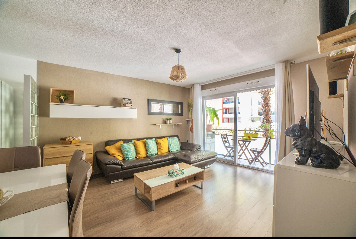 
                                                Vente
                                                 .