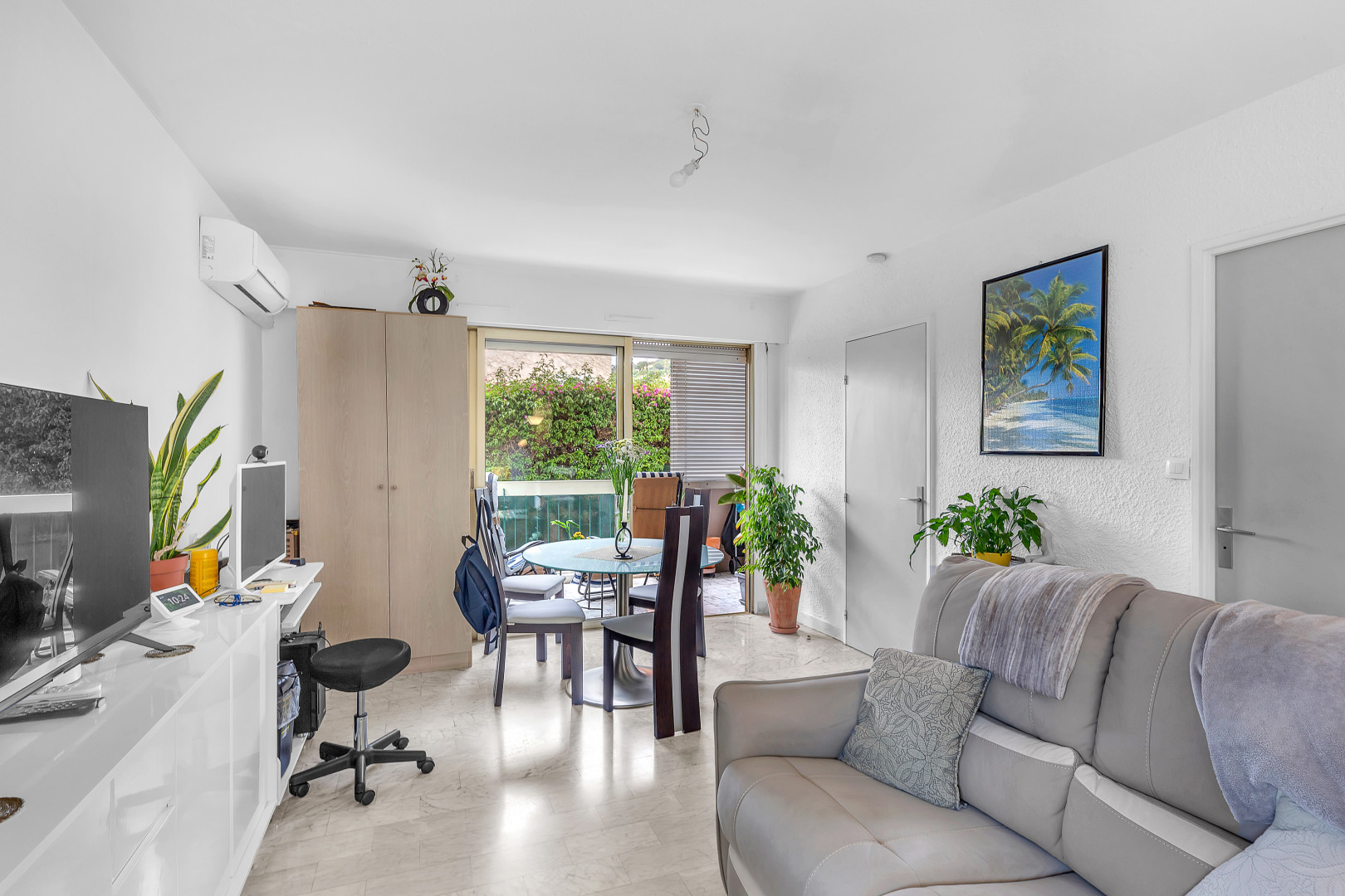 
                                                Vente
                                                 .