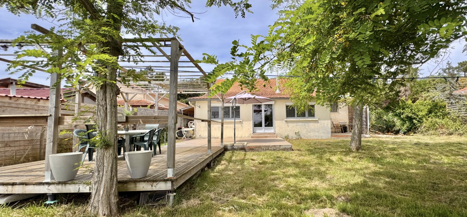 
                                                Vente
                                                 .