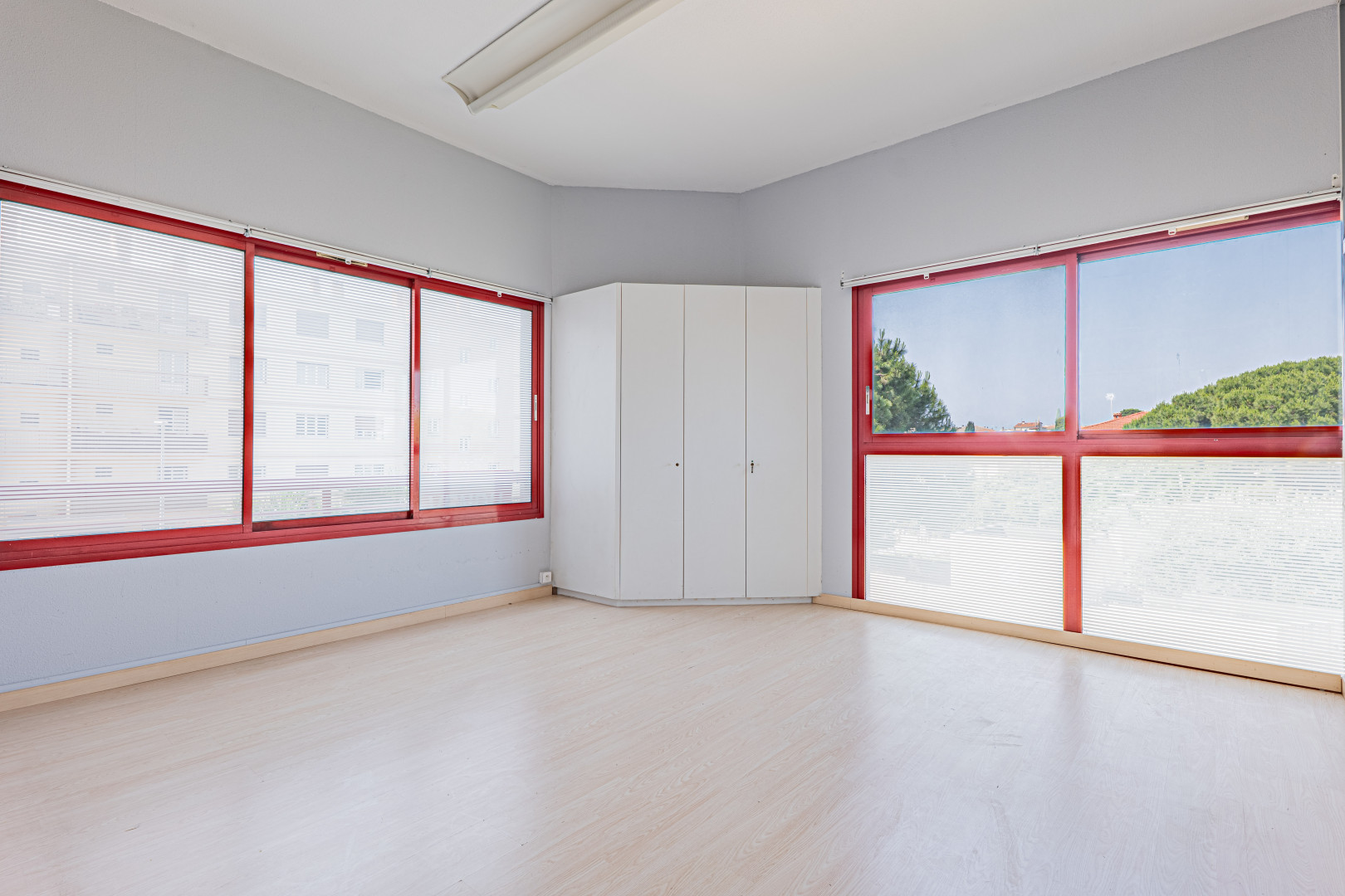 
                                                Vente
                                                 .