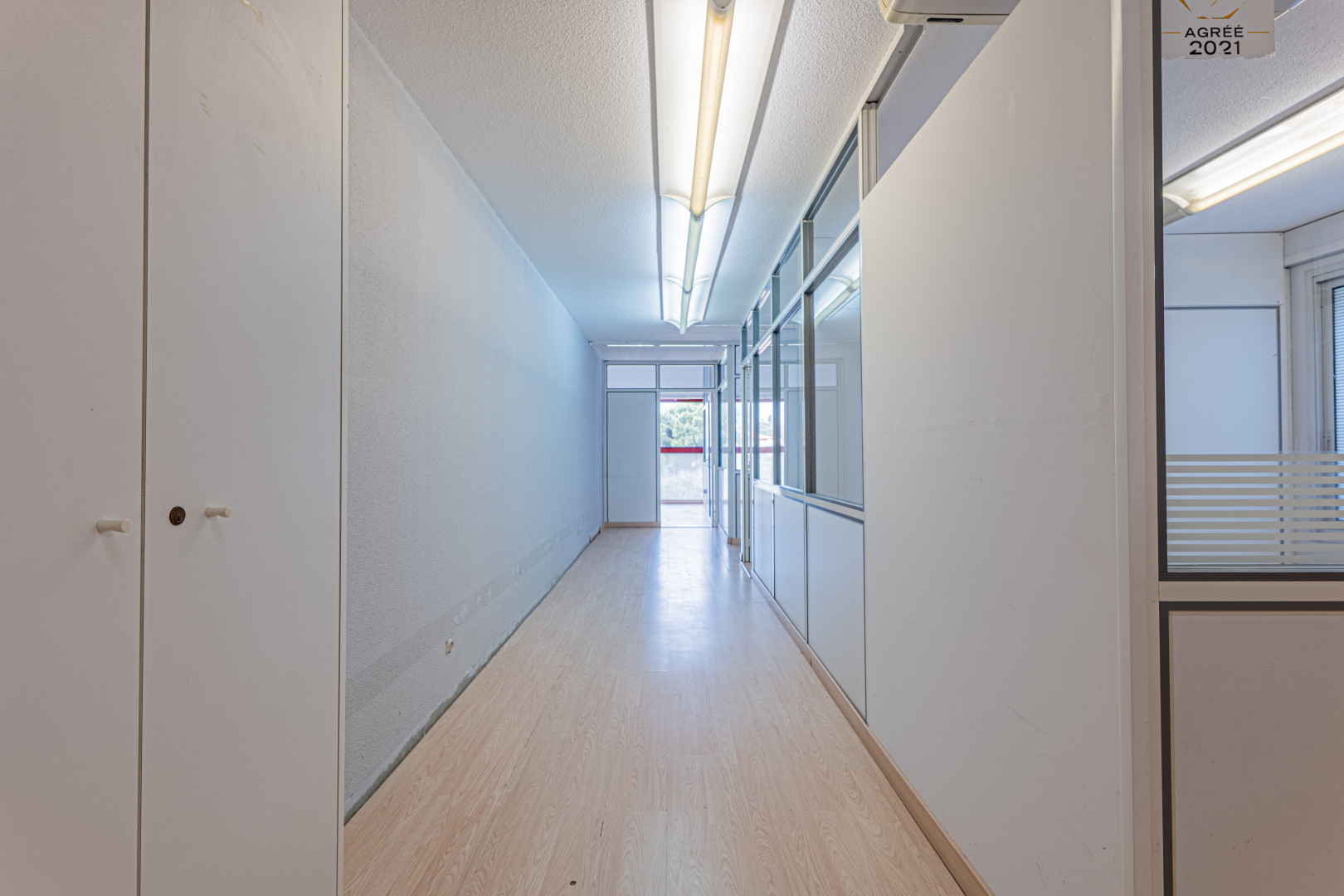 
                                                Vente
                                                 .