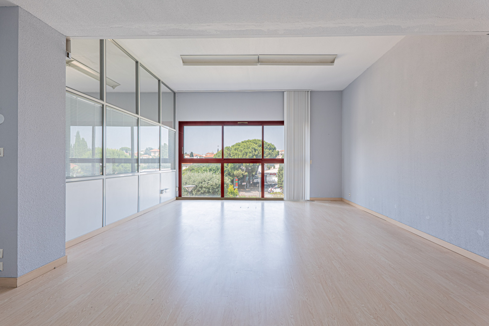 
                                                Vente
                                                 .