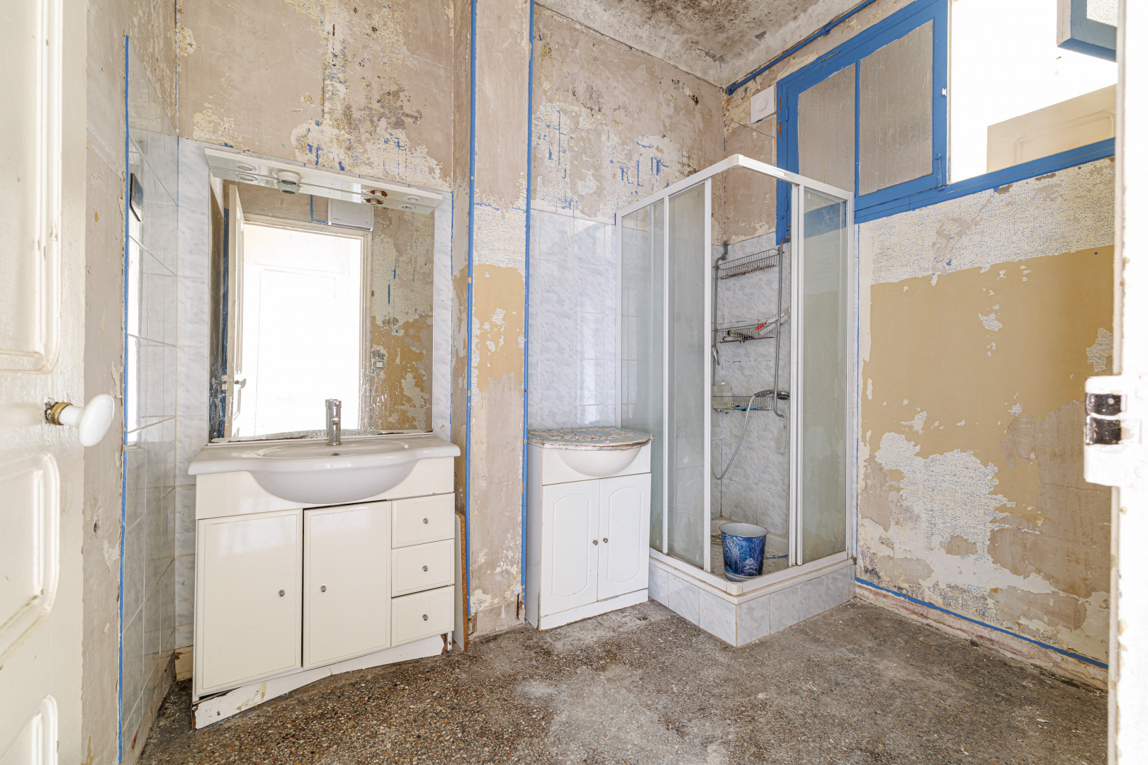 
                                                Vente
                                                 .