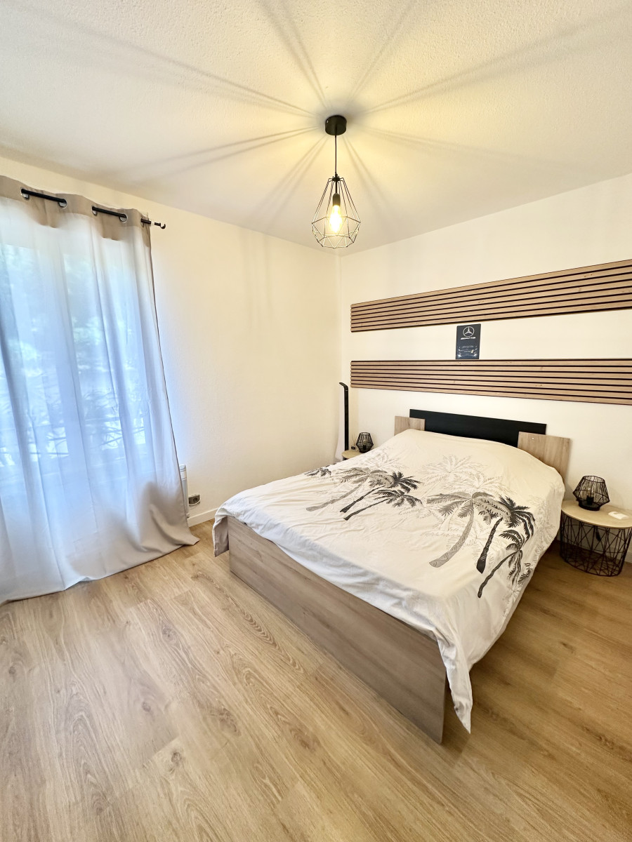 
                                                Vente
                                                 .