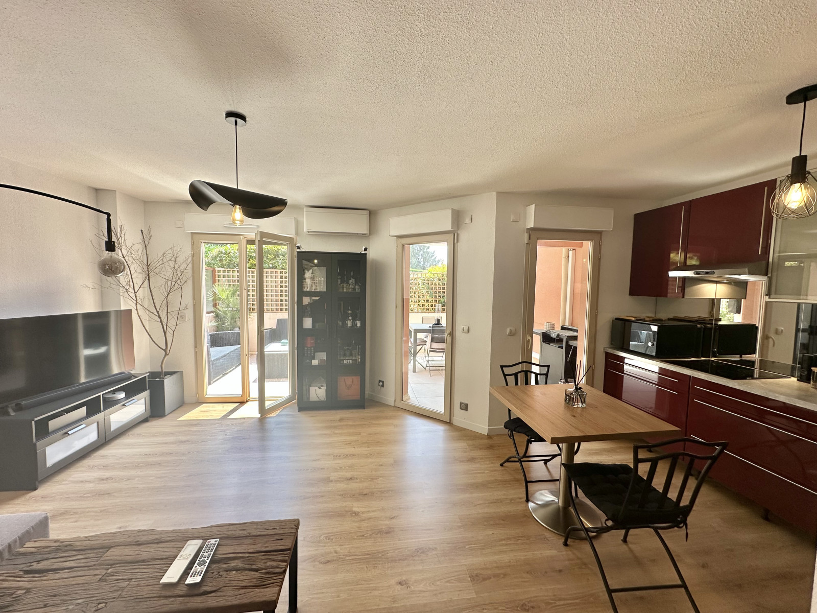 
                                                Vente
                                                 .