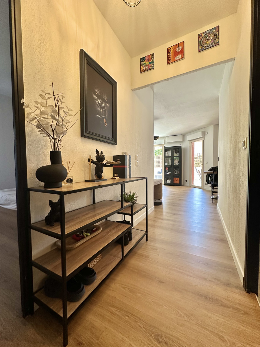 
                                                Vente
                                                 .