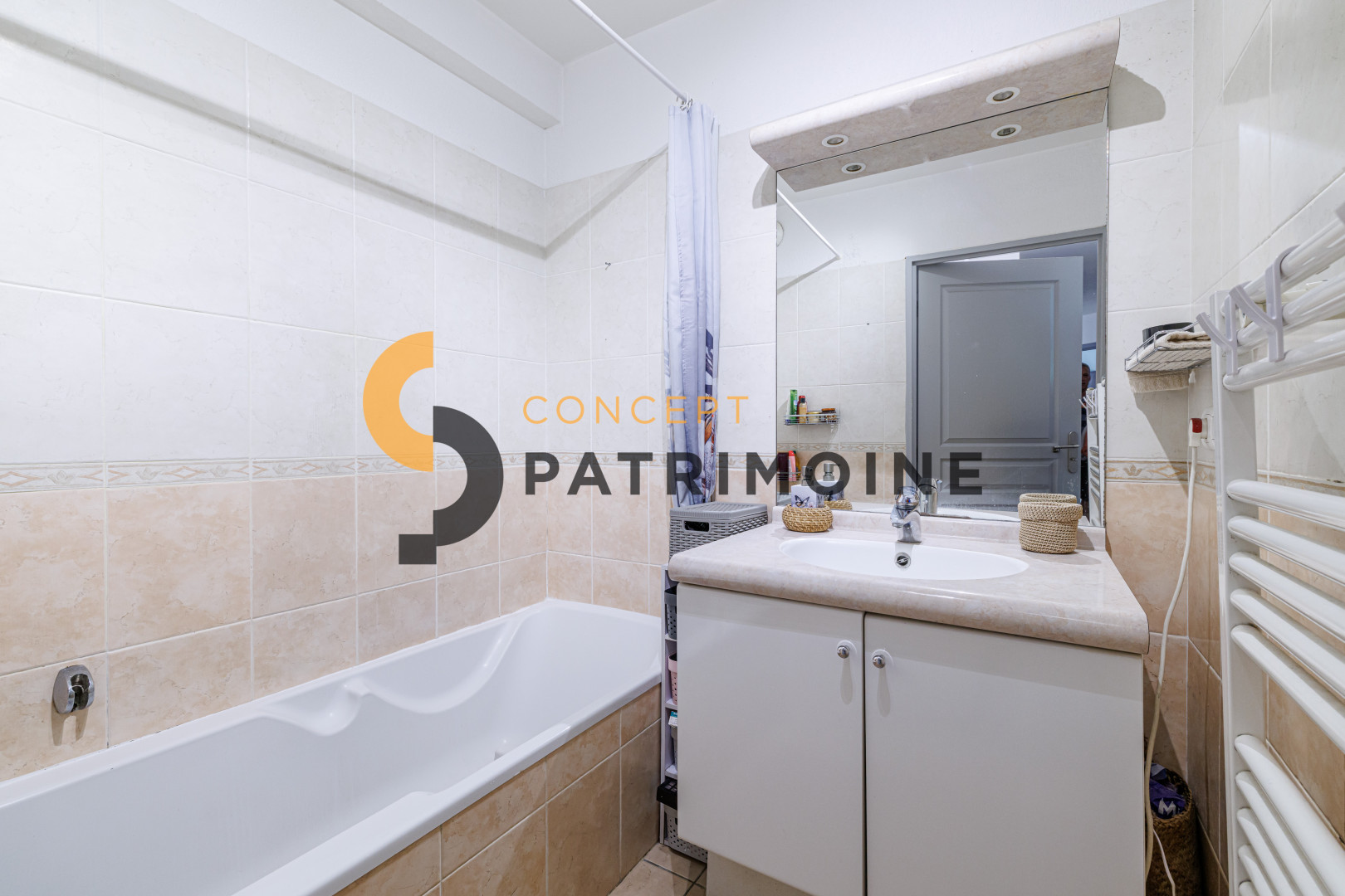 
                                                Vente
                                                 .