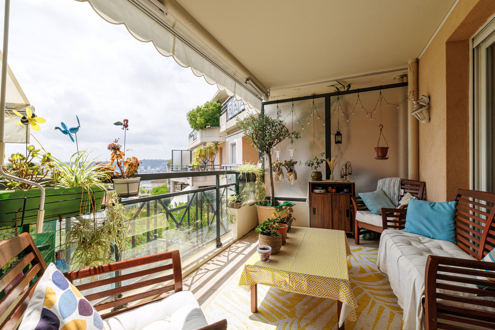 
                                                Vente
                                                 .