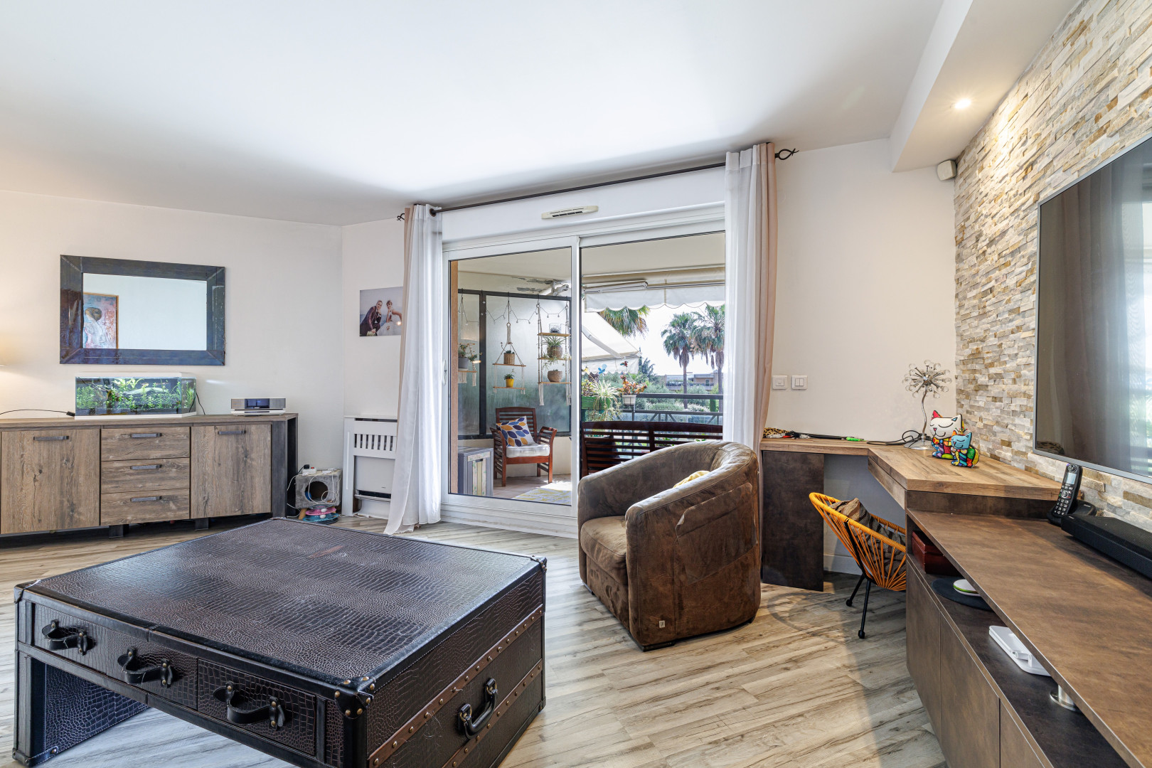 
                                                Vente
                                                 .