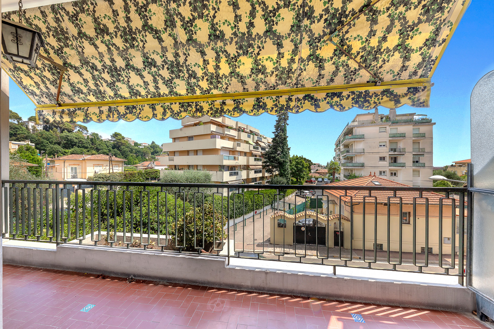 
                                                Vente
                                                 .