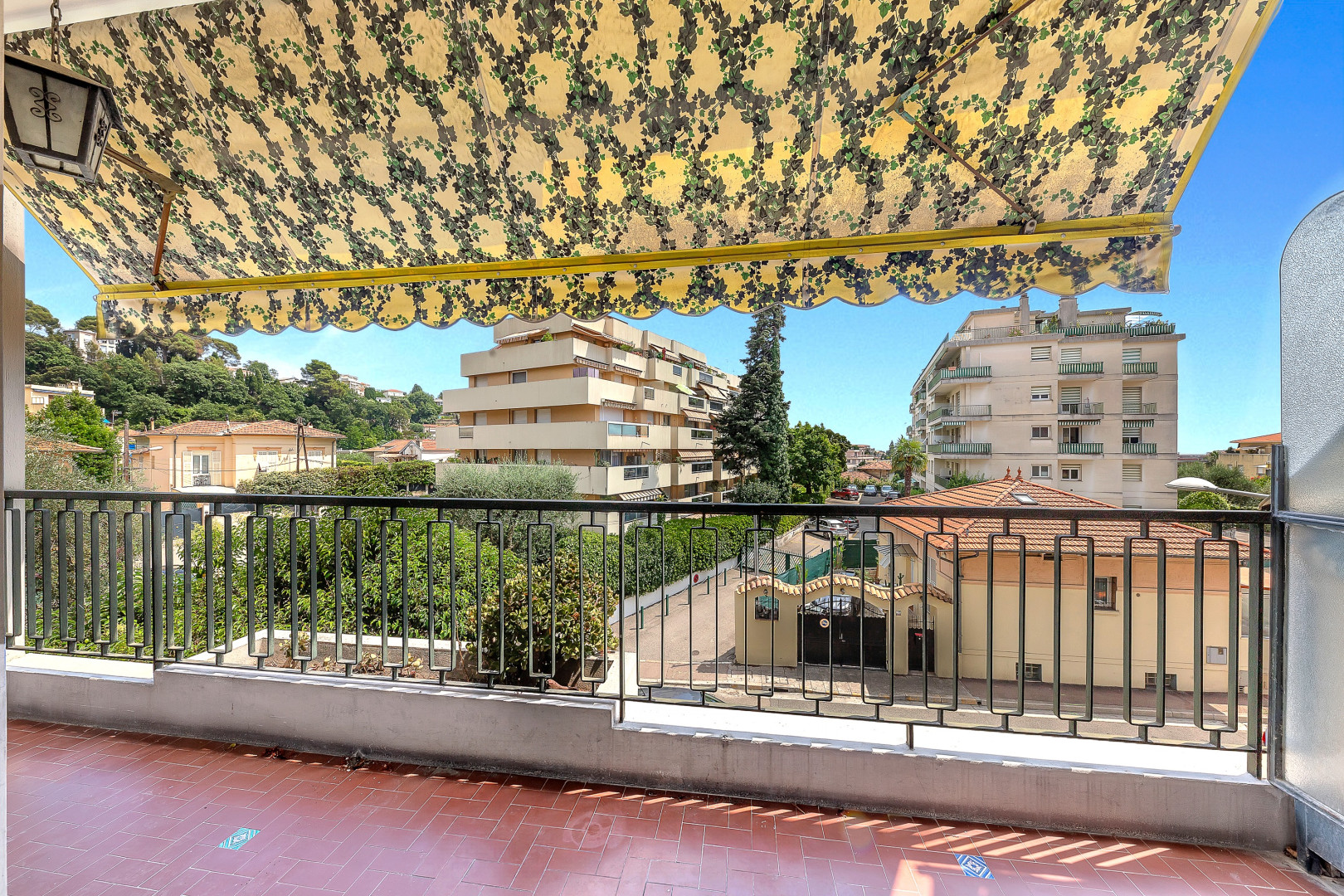 
                                                Vente
                                                 .