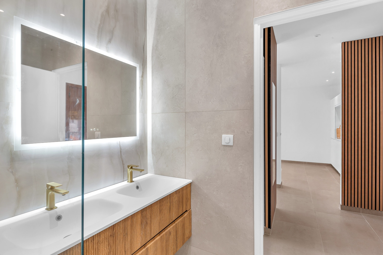 
                                                Vente
                                                 .