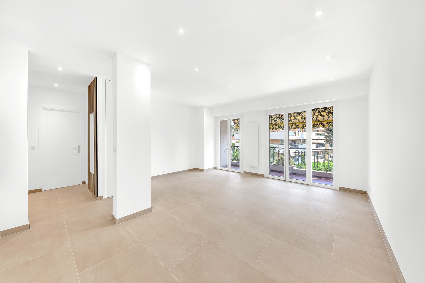 
                                                Vente
                                                 .