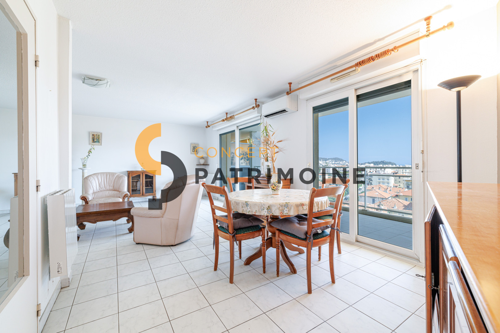 
                                                Vente
                                                 .