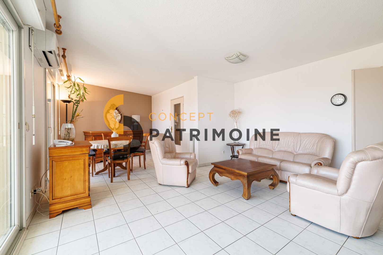 
                                                Vente
                                                 .