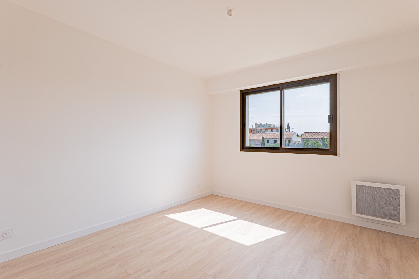 
                                                Vente
                                                 .