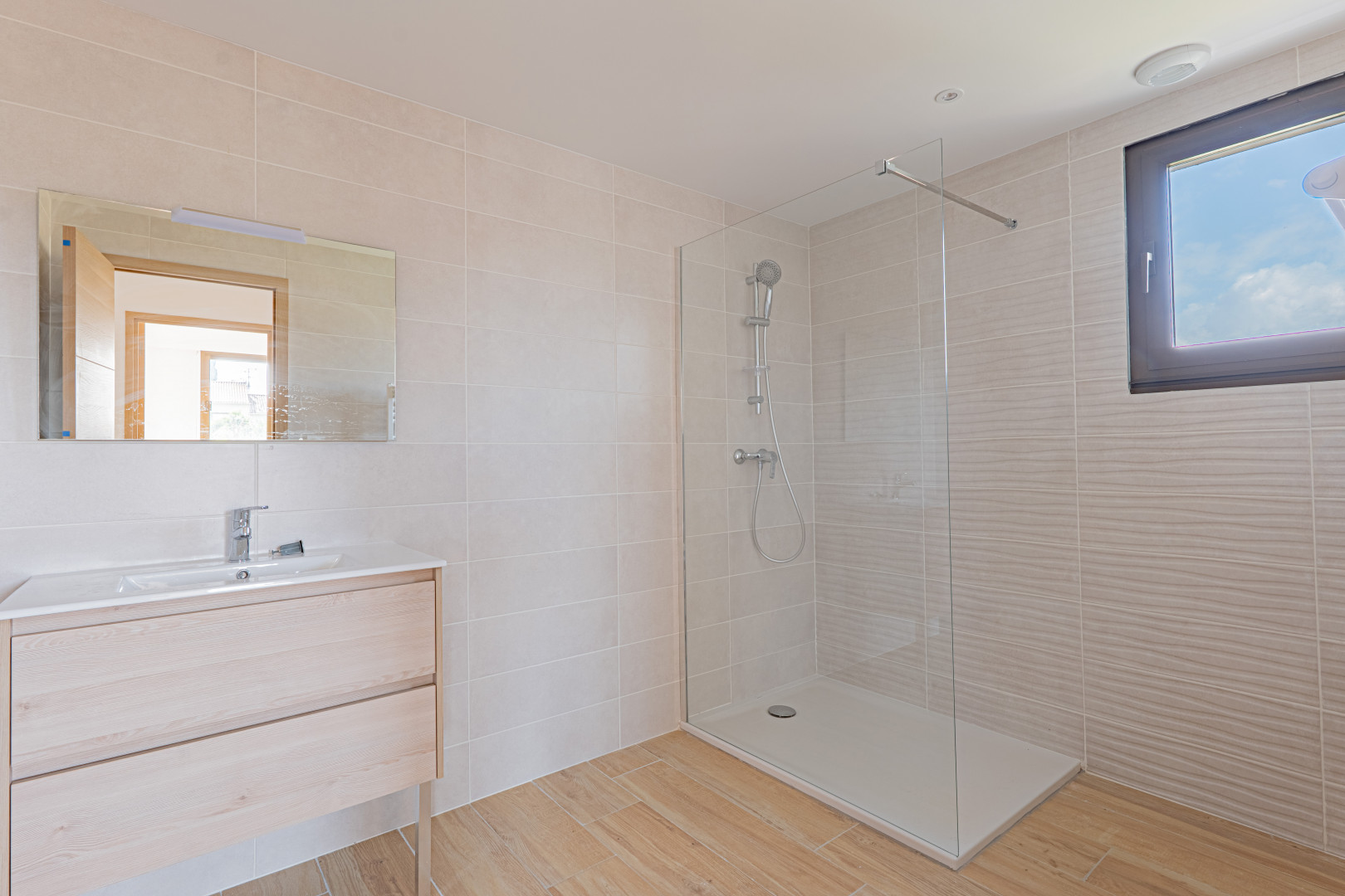 
                                                Vente
                                                 .