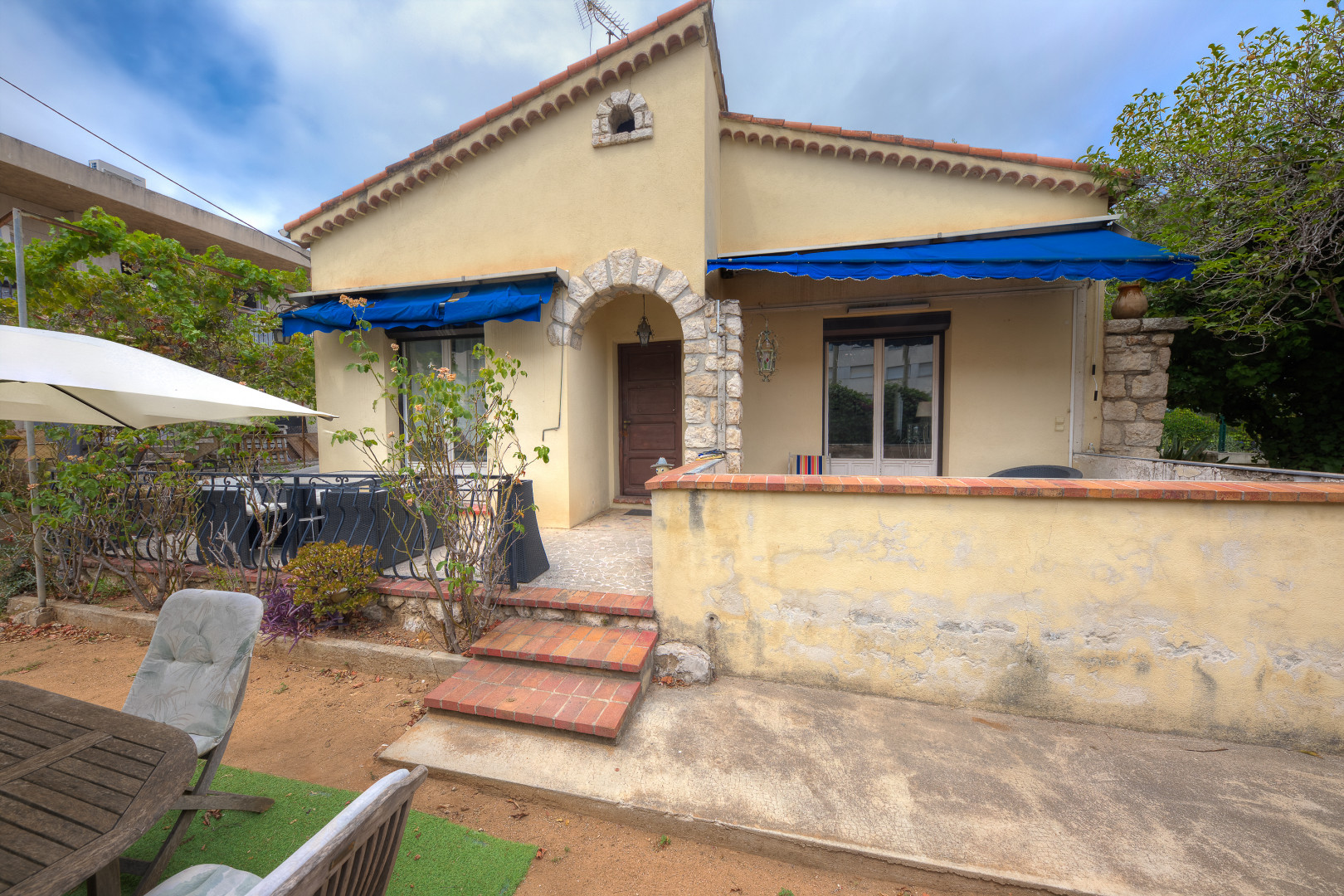 
                                                Vente
                                                 .