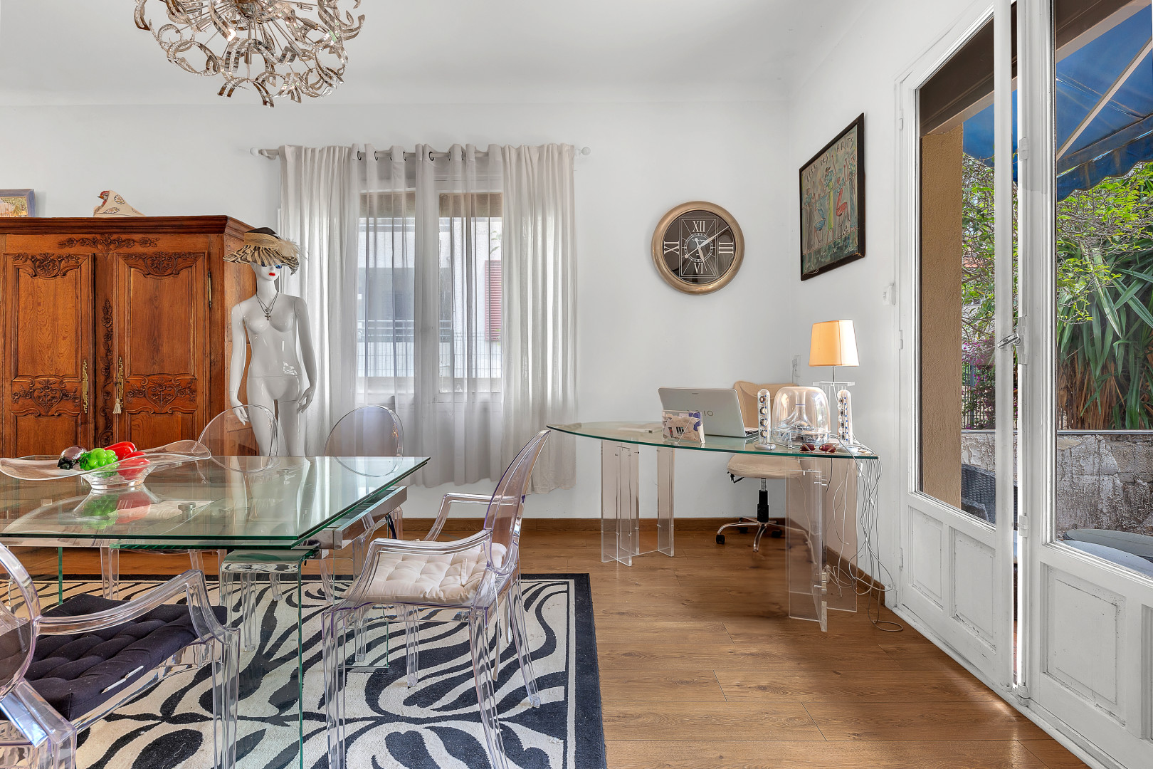 
                                                Vente
                                                 .