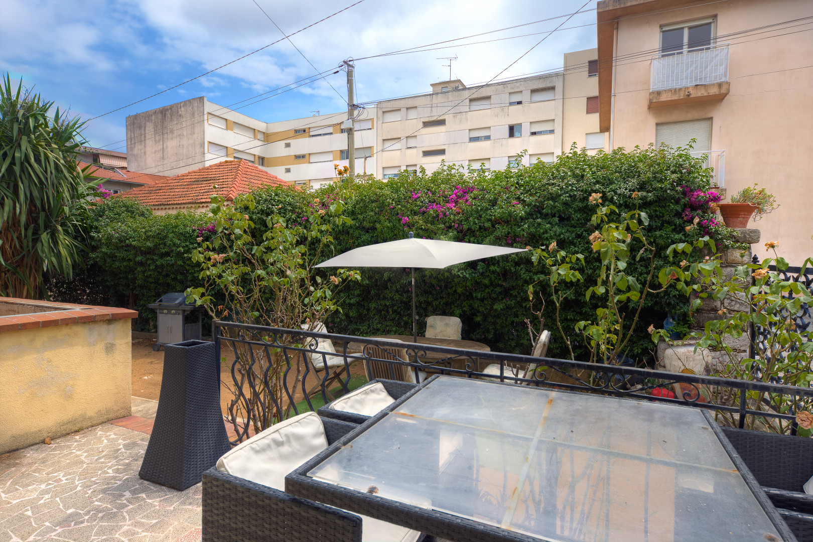 
                                                Vente
                                                 .