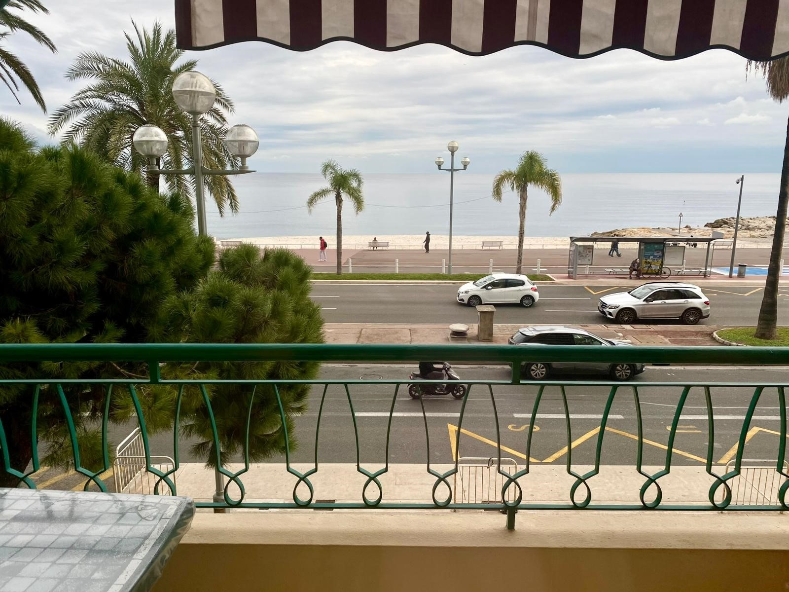 
                                                Vente
                                                 .