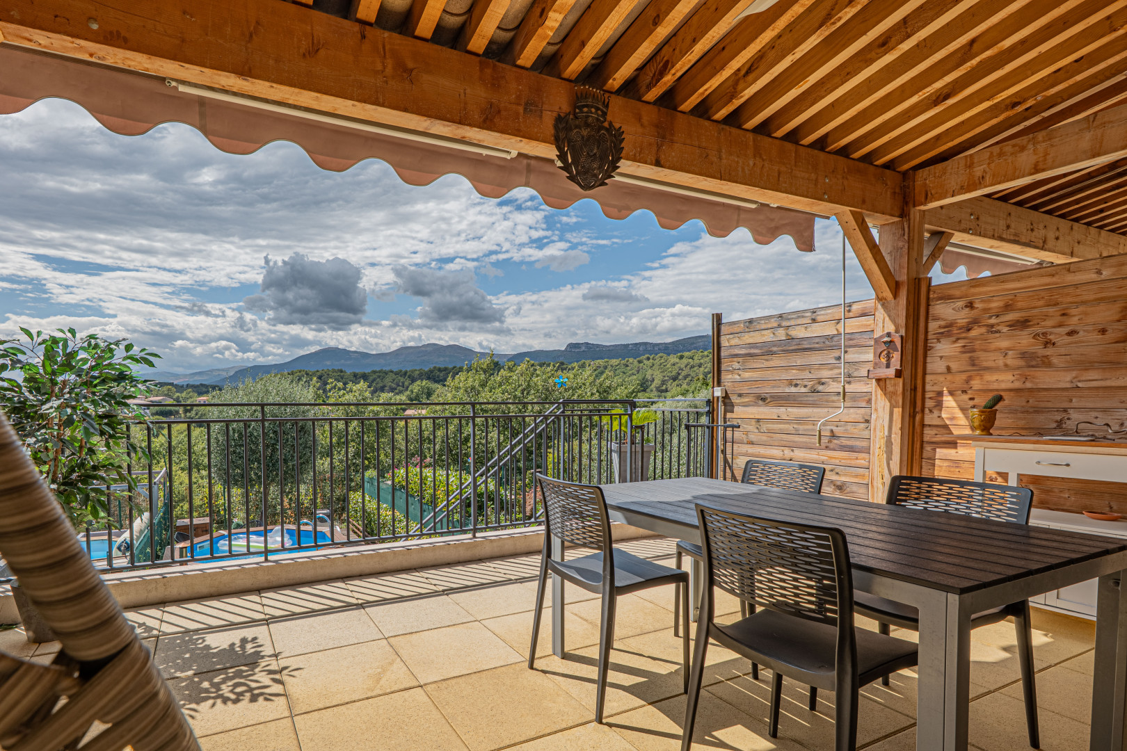 
                                                Vente
                                                 .