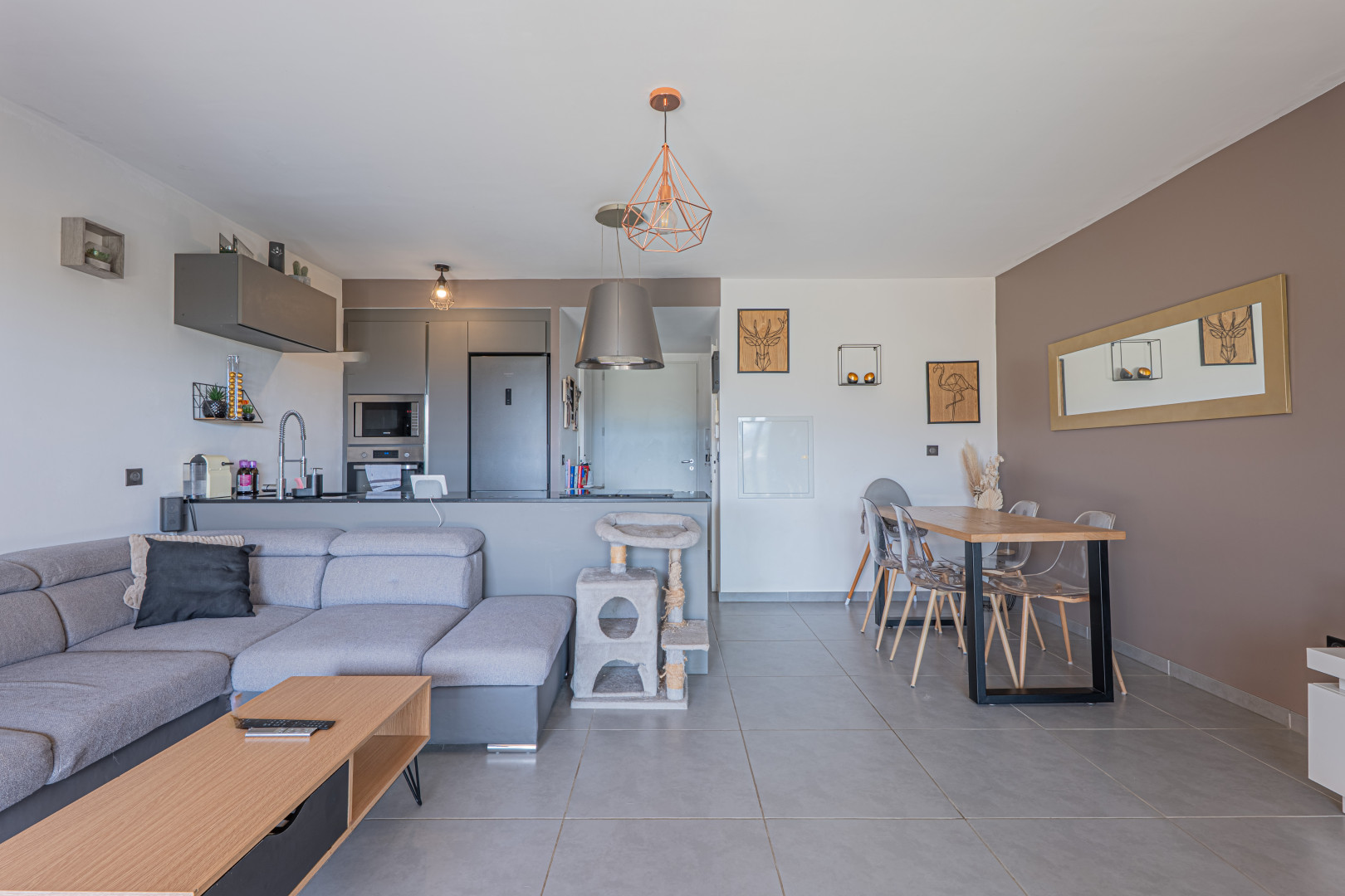 
                                                Vente
                                                 .