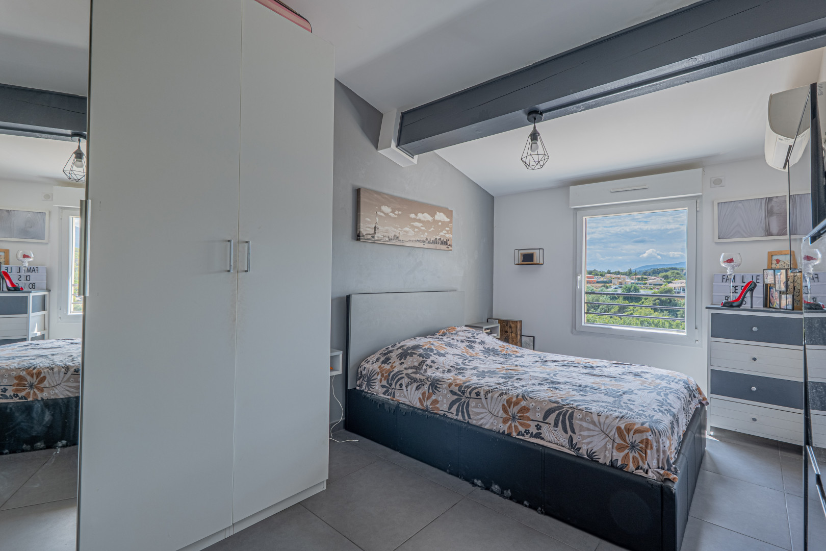 
                                                Vente
                                                 .