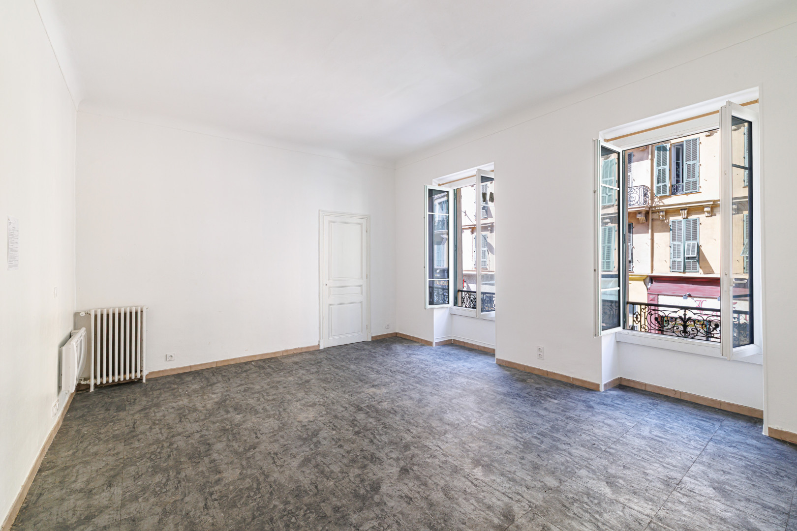 
                                                Vente
                                                 .